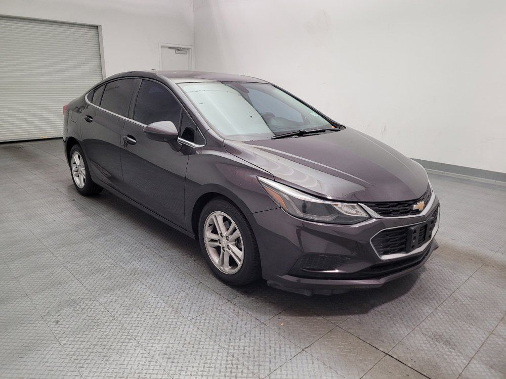 Used 2017 Chevrolet Cruze LT FWD image 13