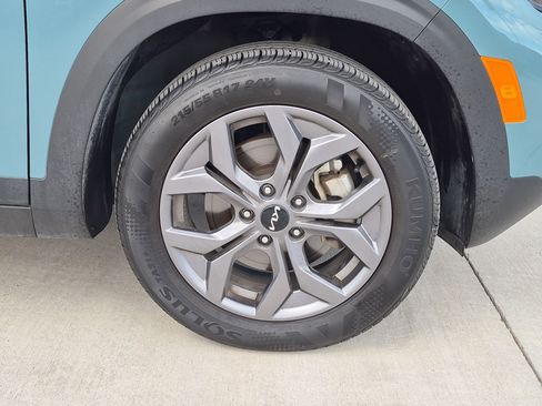 Certified 2024 Kia Seltos S AWD/4WD image 12