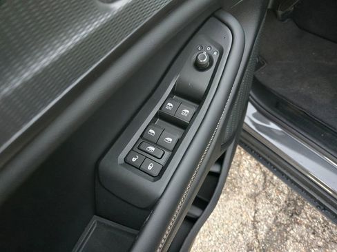 New 2026 Jeep Grand Cherokee L Laredo AWD/4WD image 11