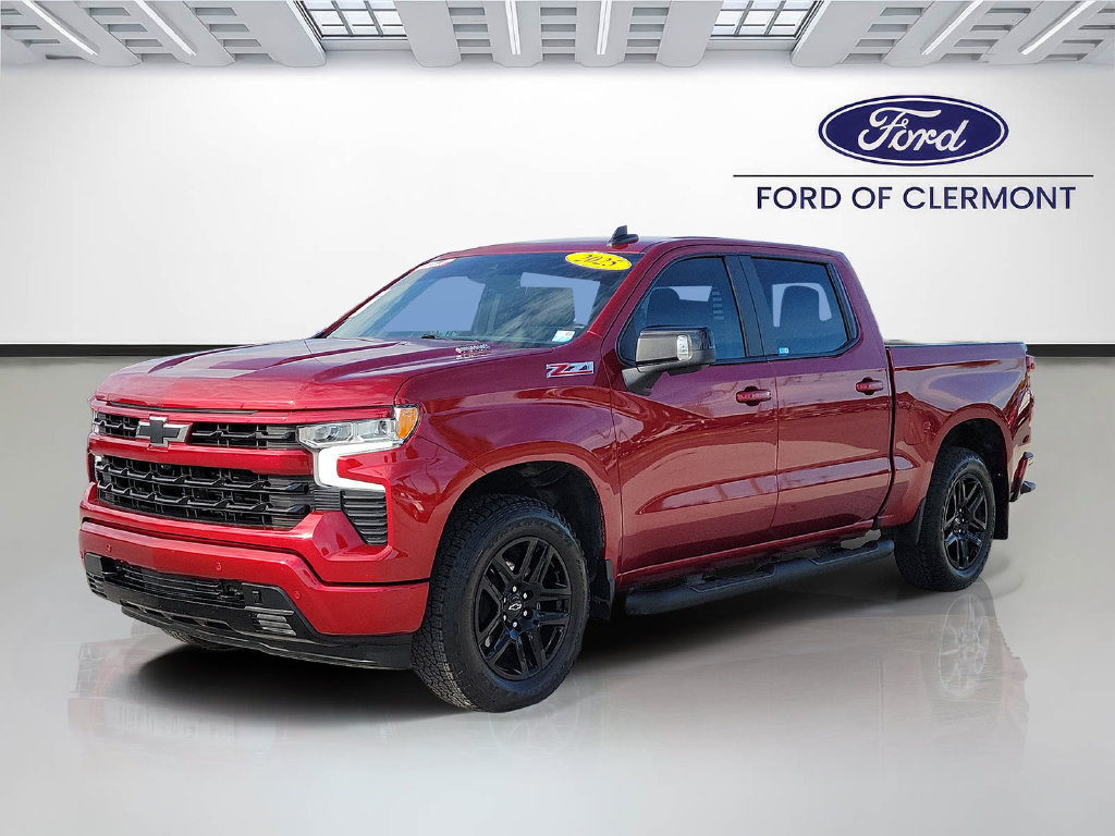 Used 2025 Chevrolet Silverado 1500 RST AWD/4WD image 2
