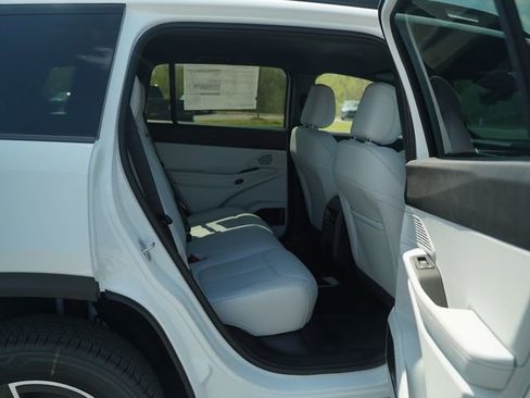 New 2026 Jeep Cherokee Limited image 20