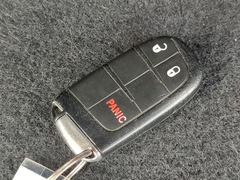 Used 2019 Dodge Durango SXT w/ 3rd Row Seating Group RWD image 33