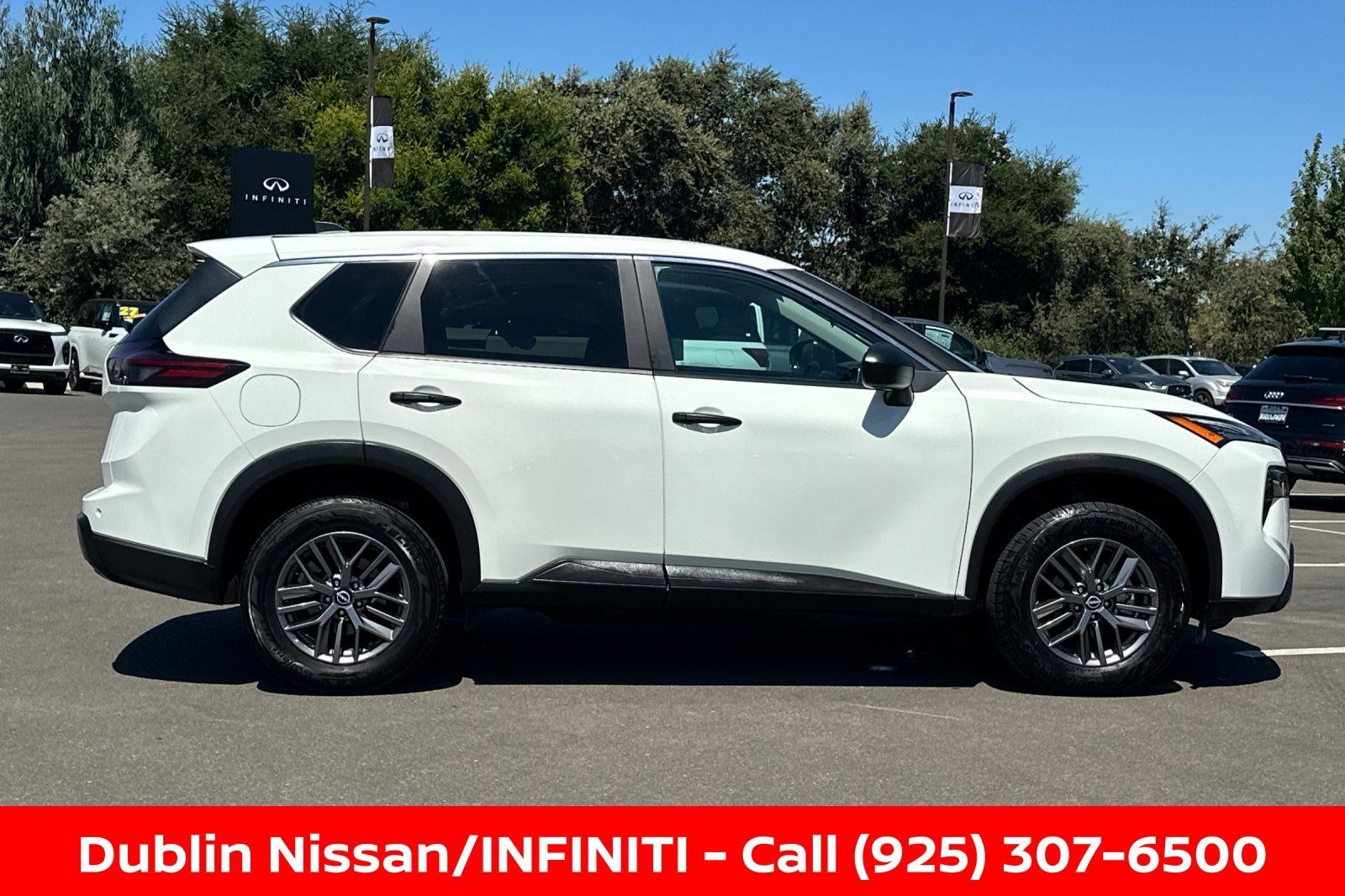Certified 2024 Nissan Rogue S FWD image 3
