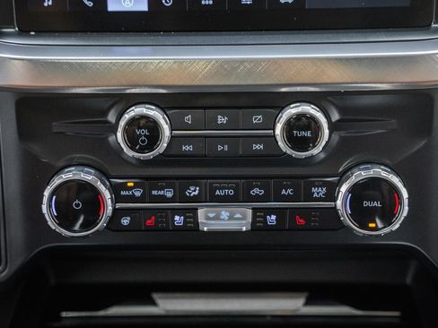 Used 2024 Ford F350 King Ranch w/ Chrome Package image 33