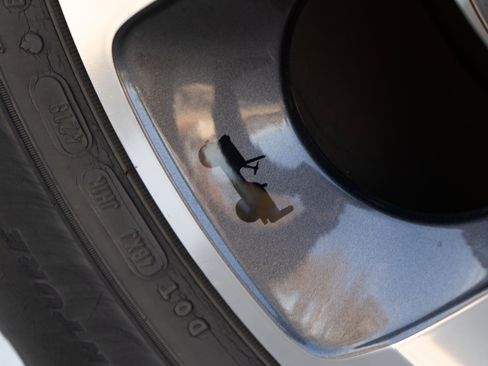 Used 2017 Jeep Wrangler Unlimited Sahara w/ Max Tow Package image 16