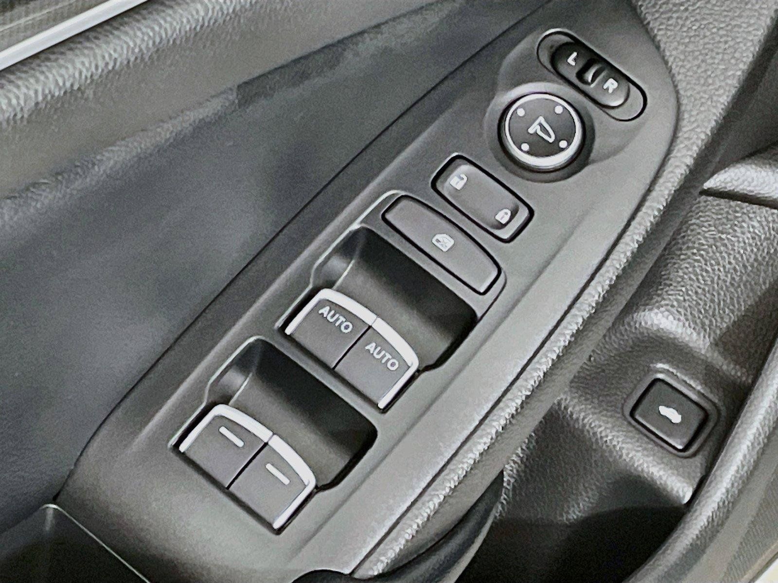 Used 2018 Honda Accord Sport image 19