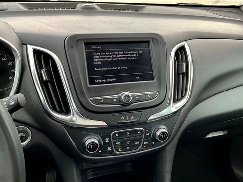 Used 2024 Chevrolet Equinox LT image 6