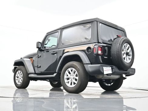 Used 2023 Jeep Wrangler Sport S image 33