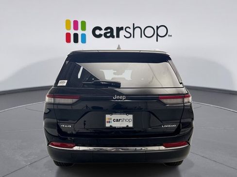 Used 2023 Jeep Grand Cherokee Laredo AWD/4WD image 4