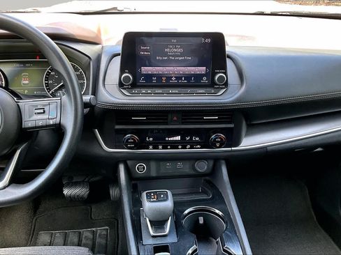 Used 2023 Nissan Rogue SV FWD image 7