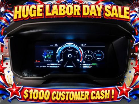 Used 2025 Toyota Sequoia Capstone AWD/4WD image 30