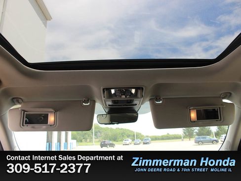 Certified 2024 Honda Pilot Elite image 11