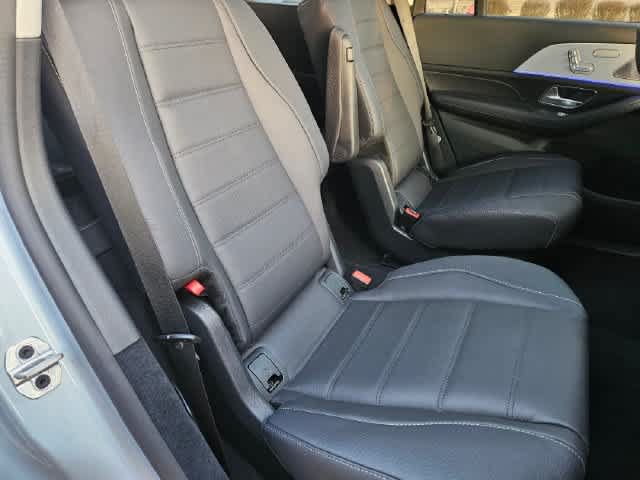 Used 2026 Mercedes-Benz GLS 450 4MATIC image 24