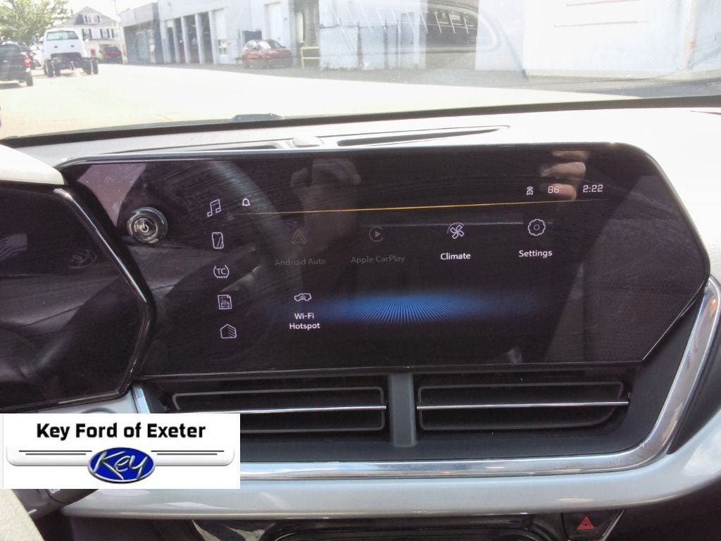 Used 2025 Chevrolet Trax LT FWD image 34