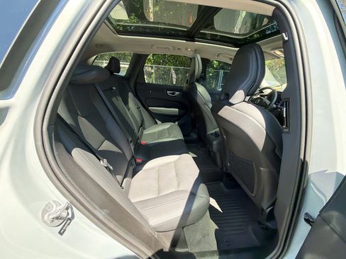 Certified 2024 Volvo XC60 B5 Plus w/ Protection Package Premier AWD/4WD image 21