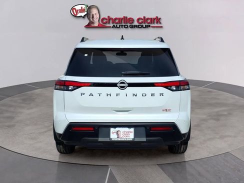 New 2026 Nissan Pathfinder SV FWD image 4