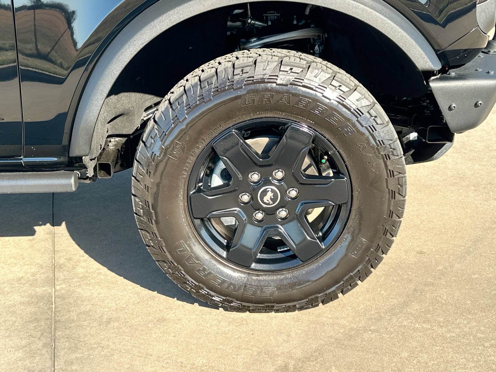 Used 2024 Ford Bronco Black Diamond AWD/4WD image 10