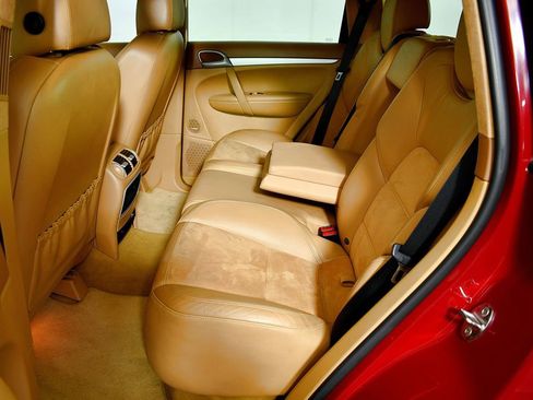 Used 2008 Porsche Cayenne GTS image 50