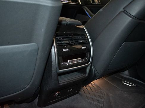 Used 2026 BMW X7 xDrive40i w/ M Sport Package AWD/4WD image 25