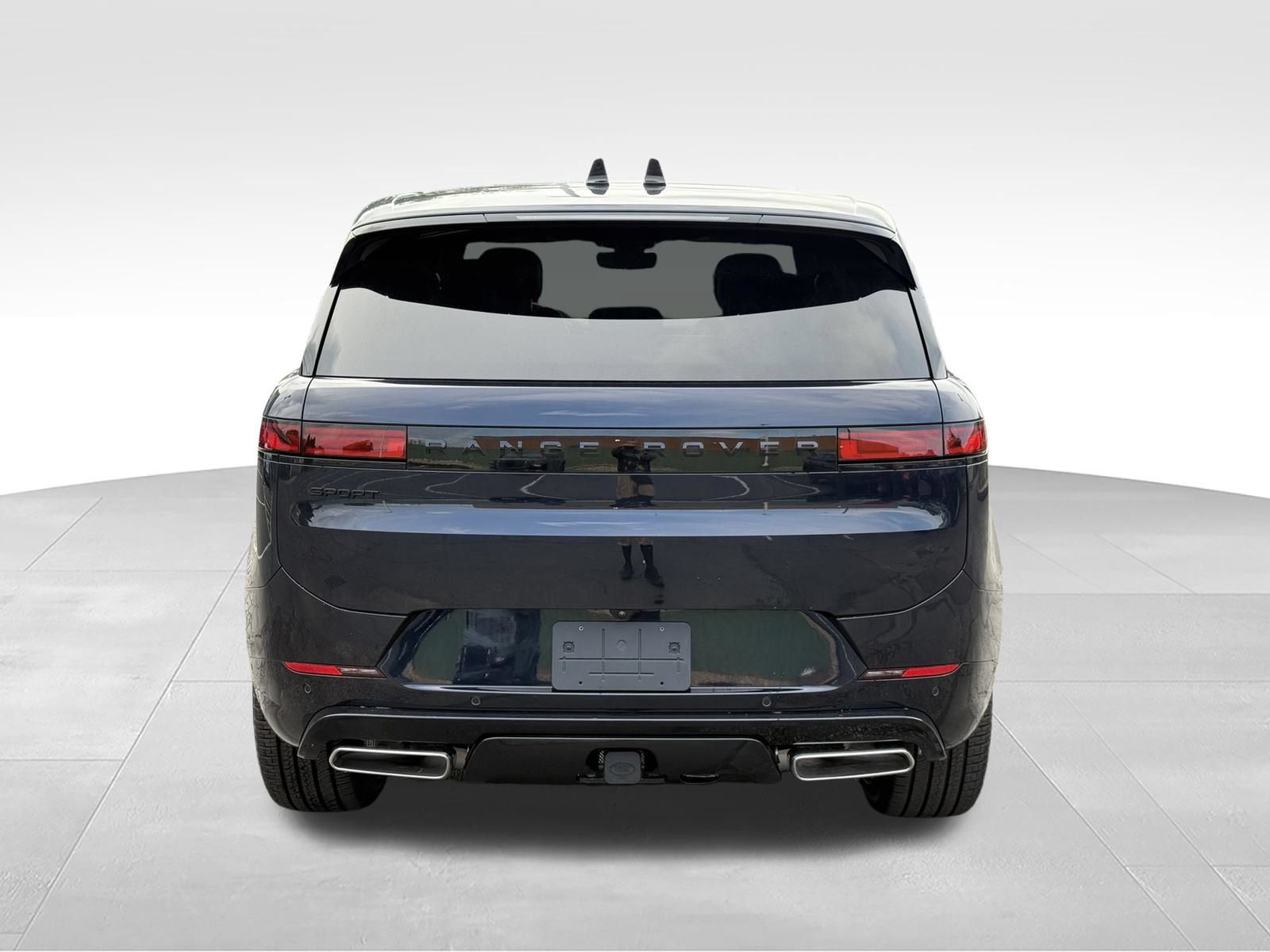 New 2026 Land Rover Range Rover Sport Dynamic SE AWD/4WD image 4