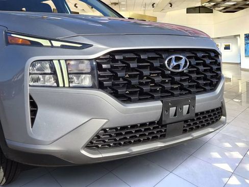 Used 2023 Hyundai Santa Fe SEL AWD/4WD image 2