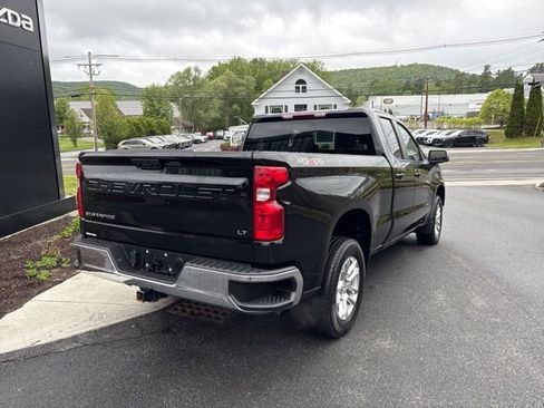Used 2023 Chevrolet Silverado 1500 LT AWD/4WD image 12