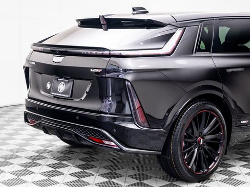 New 2026 Cadillac Lyriq V w/ LPO, Red Accent Package image 33