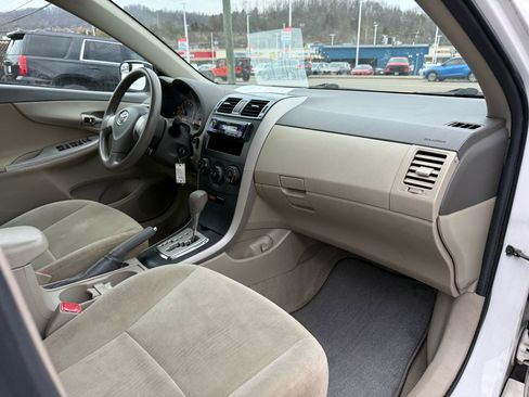 Used 2010 Toyota Corolla Base 4-Speed AT image 20