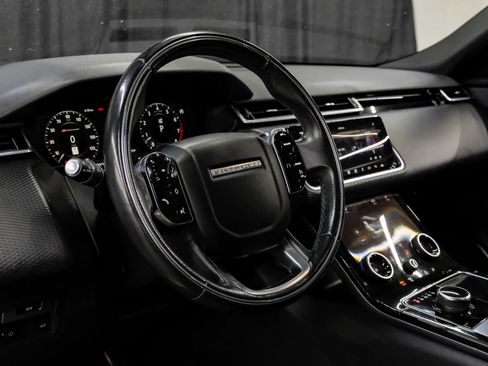 Used 2018 Land Rover Range Rover Velar R-Dynamic SE AWD/4WD image 18