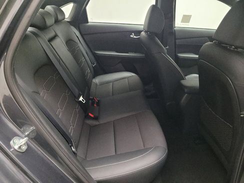 Used 2023 Kia Forte GT-Line w/ GT-Line Technology Package image 19