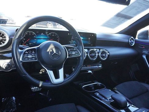 Used 2023 Mercedes-Benz CLA 250 4MATIC image 41