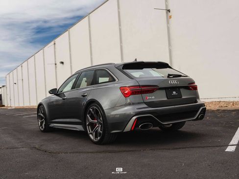 Used 2025 Audi RS 6 performance w/ Executive Package image 5