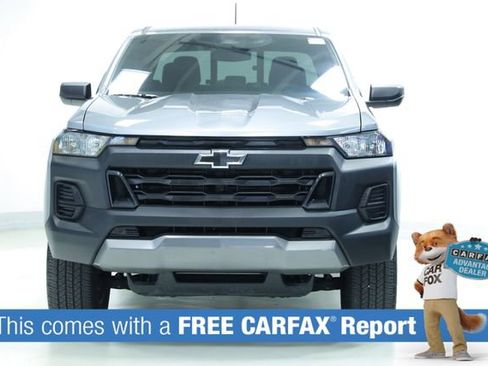 Used 2025 Chevrolet Colorado W/T w/ WT Custom Package image 2