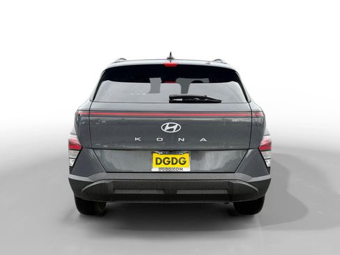 Used 2024 Hyundai Kona SEL image 4