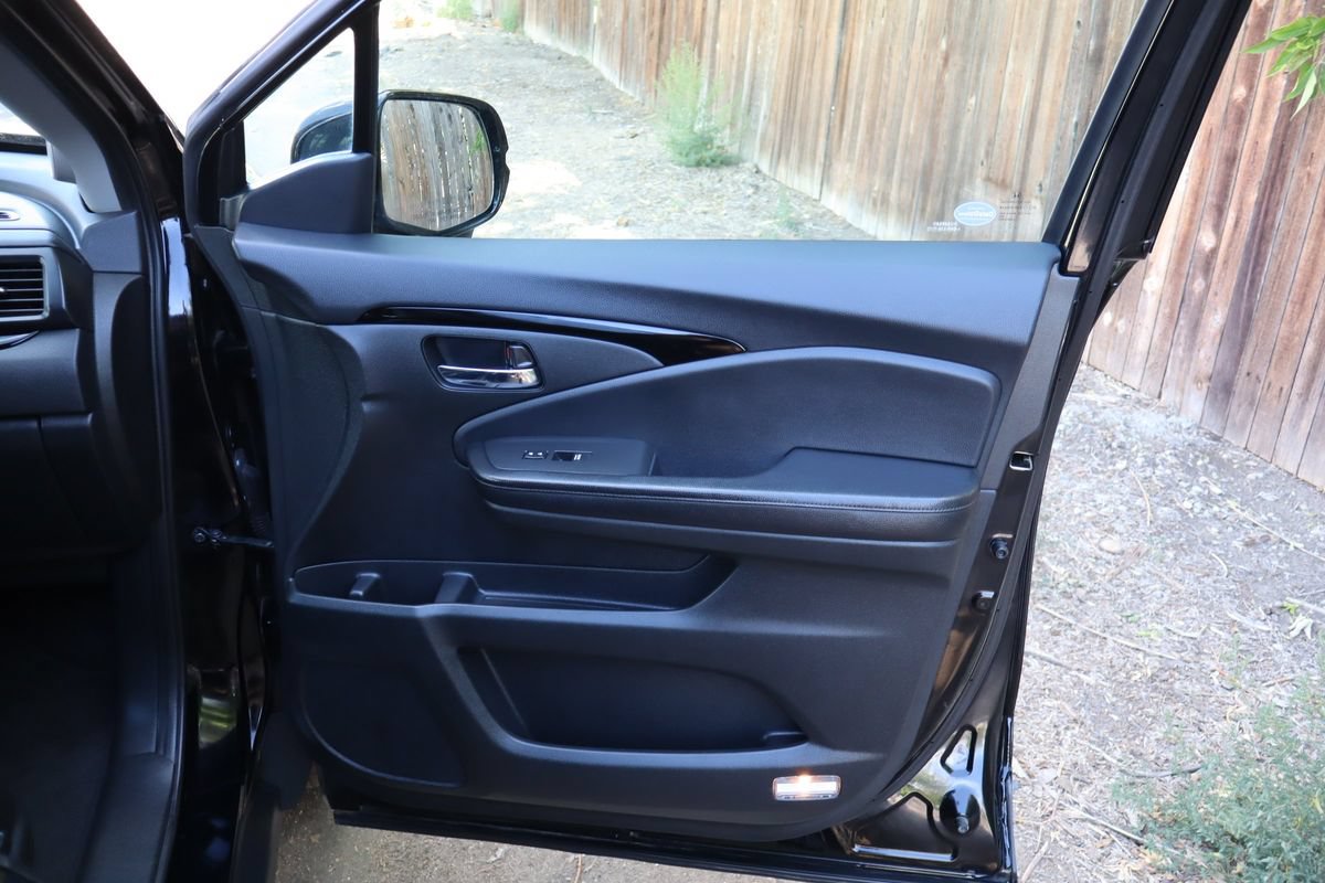 Used 2016 Honda Pilot Touring image 28