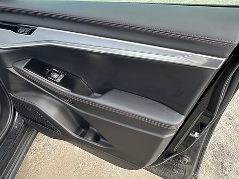 Used 2024 Jeep Wagoneer Launch Edition image 20