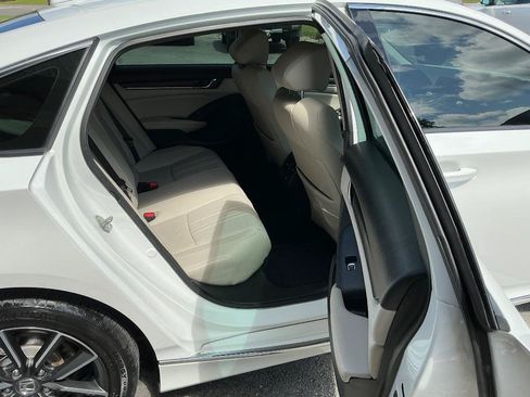 Used 2021 Honda Accord EX-L image 10