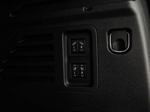 New 2026 Buick Enclave Avenir w/ LPO, Floor Liner Package image 9