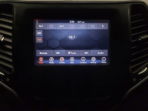 Used 2020 Jeep Cherokee Latitude image 25