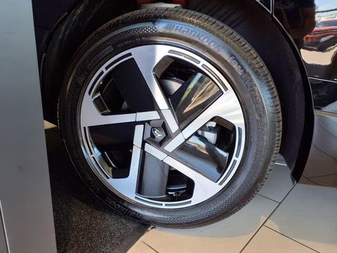 New 2026 Hyundai Ioniq 9 Limited AWD/4WD image 8