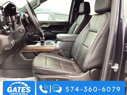 Used 2024 Chevrolet Silverado 1500 High Country w/ High Country Premium Package image 13