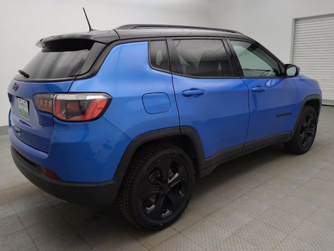 Used 2018 Jeep Compass Latitude w/ Popular Equipment Group AWD/4WD image 10