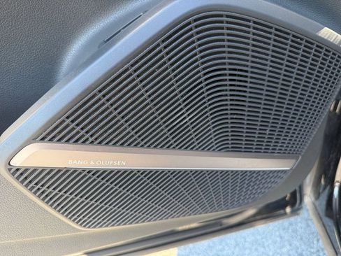 Used 2018 Audi Q5 2.0T Premium Plus w/ Premium Plus Package image 15