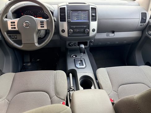 Used 2021 Nissan Frontier SV AWD/4WD image 12