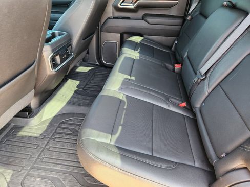 Used 2022 GMC Sierra 1500 SLT RWD image 12