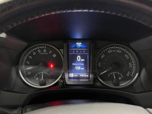Used 2022 Toyota Tacoma TRD Sport RWD image 35