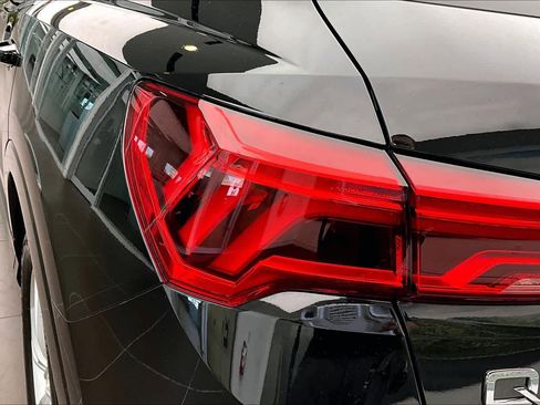 Used 2024 Audi Q3 2.0T Premium w/ Convenience Package image 28