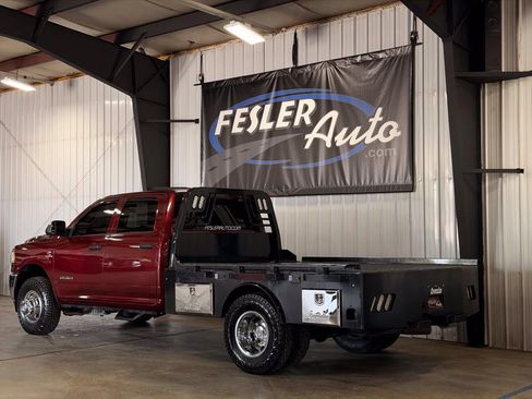 Used 2019 RAM 3500 Tradesman w/ Chrome Appearance Group AWD/4WD image 3