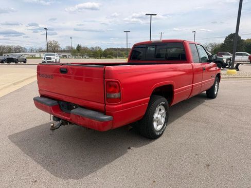 Used 2001 Dodge Ram 1500 Truck 2WD Quad Cab image 3