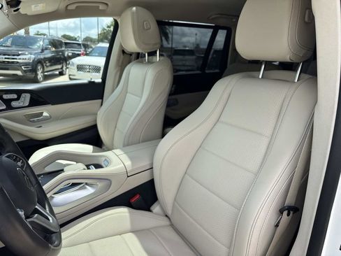 Used 2020 Mercedes-Benz GLS 450 4MATIC image 17